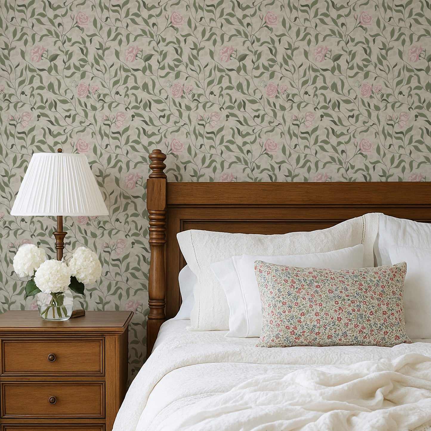 English Rose Garden Wallpaper in Blush